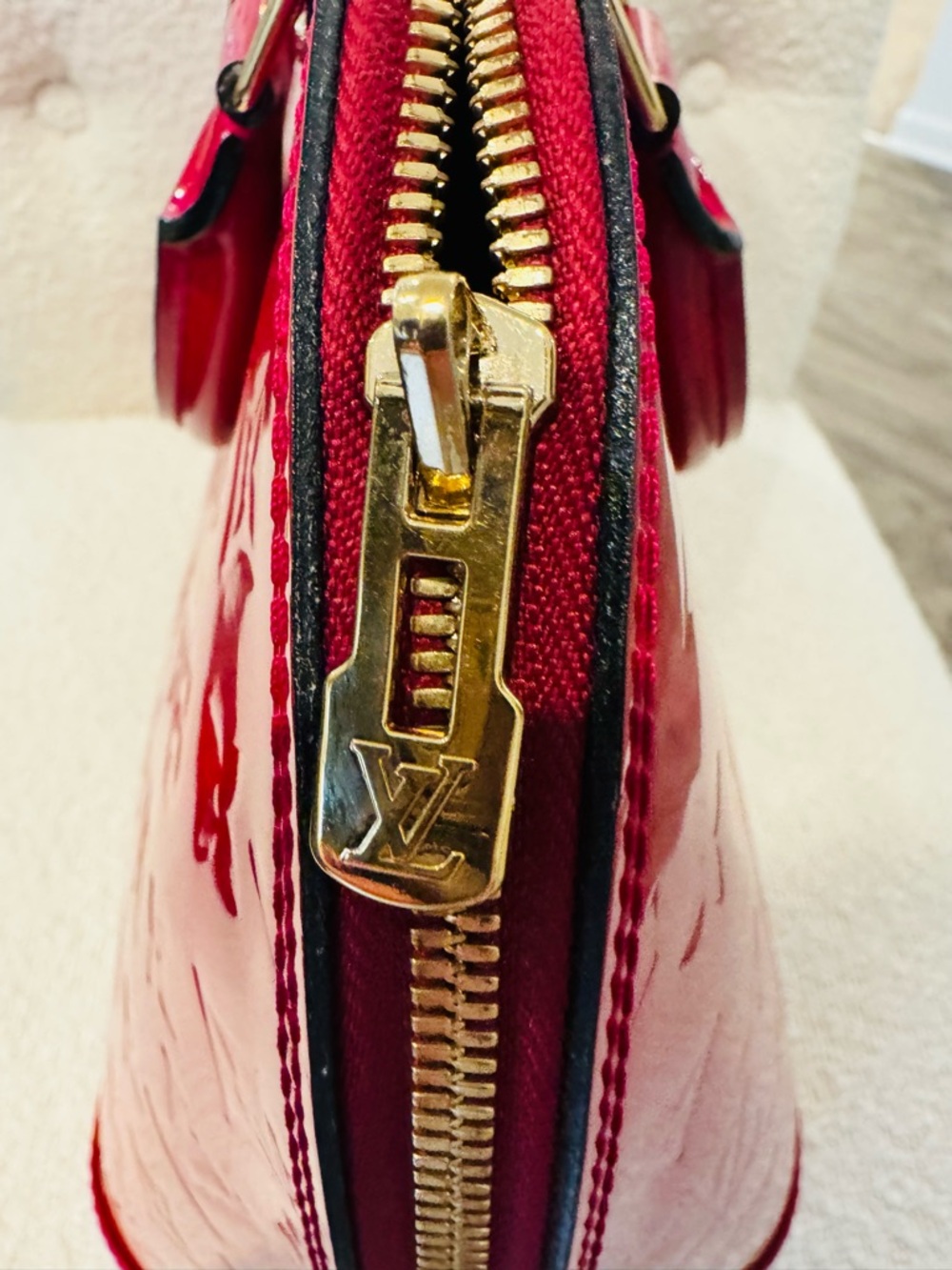Louis Vuitton Bright Red Vernis Alma Satchel with Gold Hardware - Picture 5 of 7